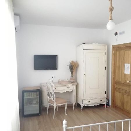 Hostal El Lugar De La Mancha Argamasilla de Alba Buitenkant foto