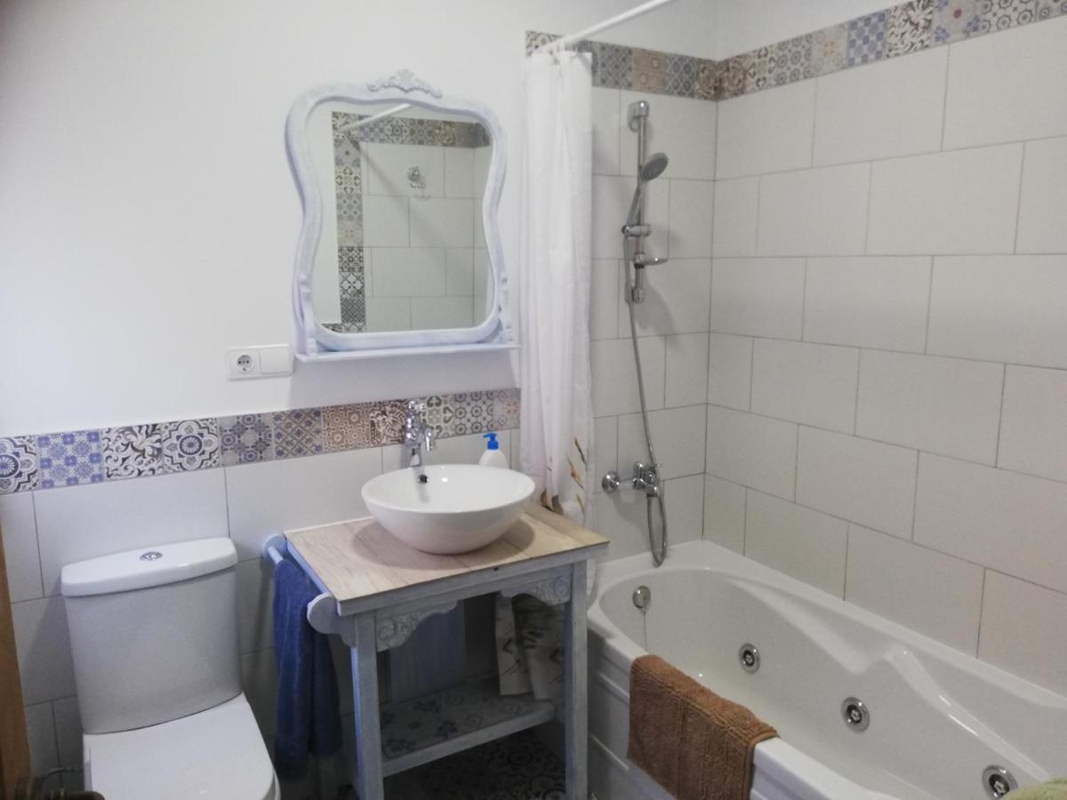 Hostal El Lugar De La Mancha Argamasilla de Alba Buitenkant foto