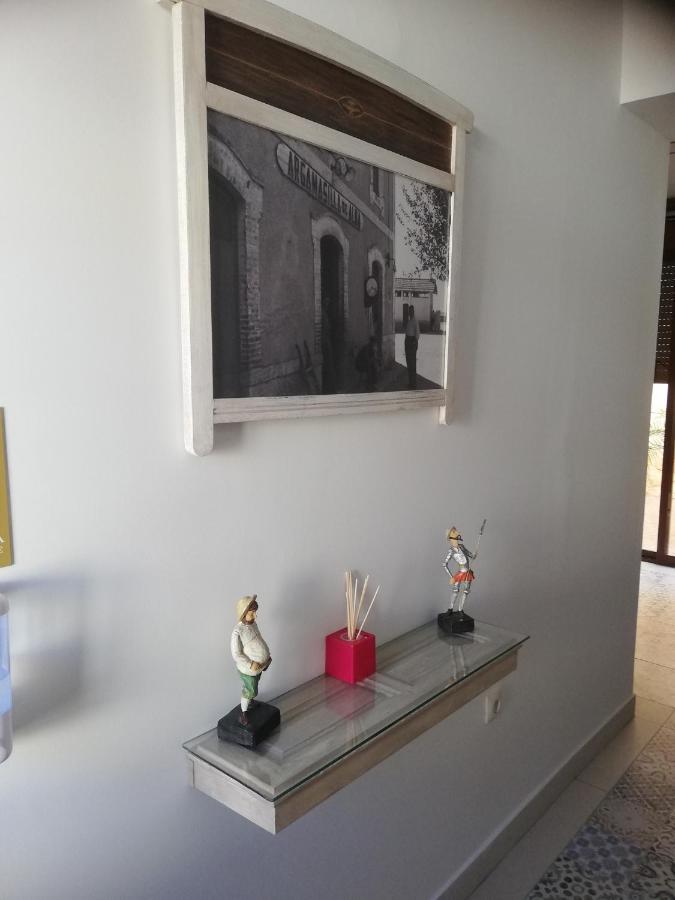Hostal El Lugar De La Mancha Argamasilla de Alba Buitenkant foto