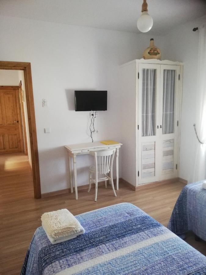 Hostal El Lugar De La Mancha Argamasilla de Alba Buitenkant foto