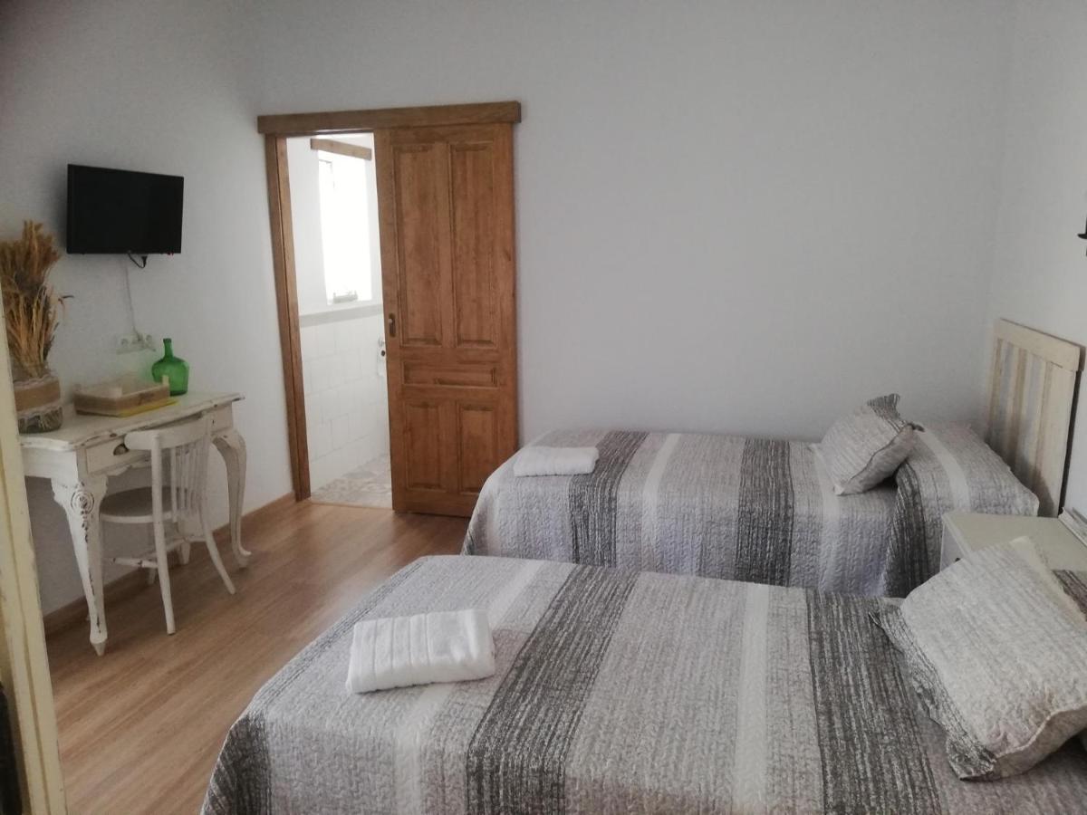 Hostal El Lugar De La Mancha Argamasilla de Alba Buitenkant foto