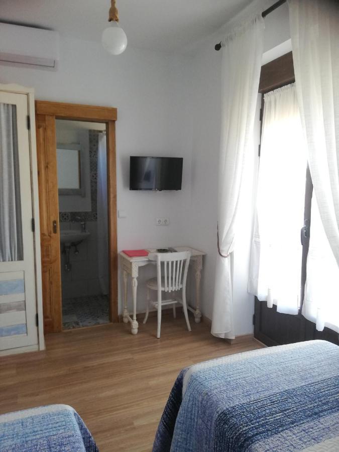 Hostal El Lugar De La Mancha Argamasilla de Alba Buitenkant foto